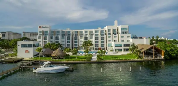 Real Inn Cancun 6