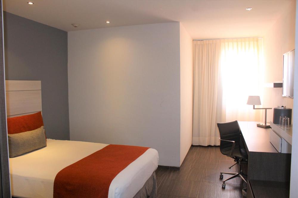 Executive Double - Lagoon View at Real Inn Cancun, photo 3